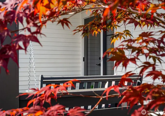 Photo 3 of Sale Pending at 2218 Ne 125th Street, Seattle, WA 98125 | MLS# NWM2587560 | Listing updated on 2026-10-01