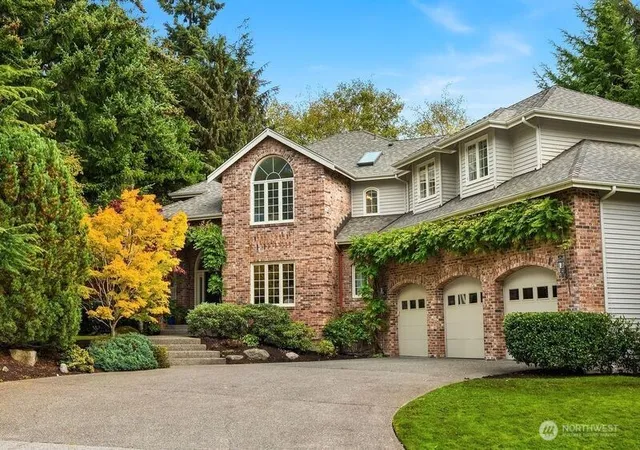 Photo 1 of Sale Pending at 1176 Alexander Pl Ne, Bainbridge Island, WA 98110 | MLS# NWM2587566 | Listing updated on 2026-10-01