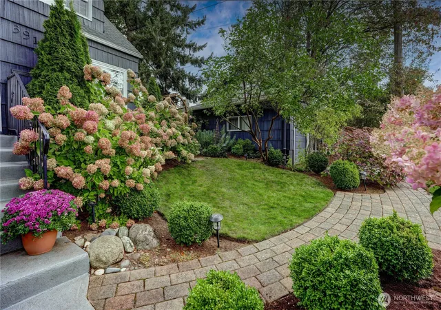 Photo 3 of Single family home for sale at 3911 N 8th Street, Tacoma, WA 98406 | MLS# NWM2587572 | Listing updated on 2026-09-30