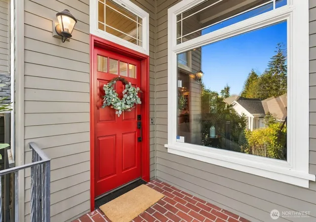 Photo 3 of Townhouse for sale at 3483 Edwards Dr, Gig Harbor, WA 98335 | MLS# NWM2587576 | Listing updated on 2026-10-01