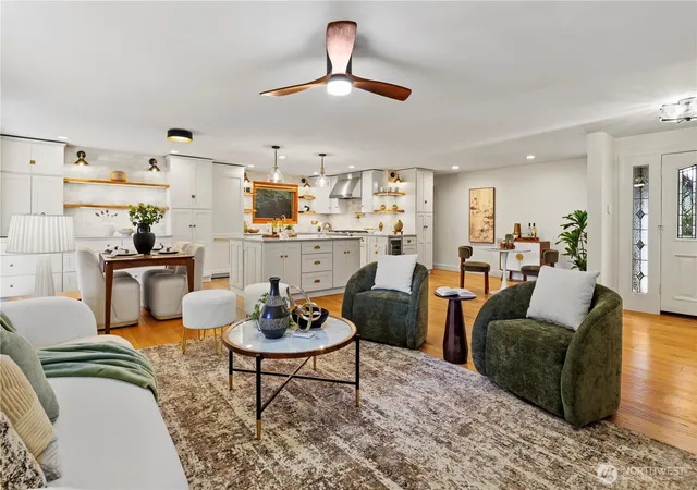 Photo 4 of Single family home for sale at 17921 151st Way NE, Woodinville, WA 98072 | MLS# NWM2587578 | Listing updated on 2026-10-02
