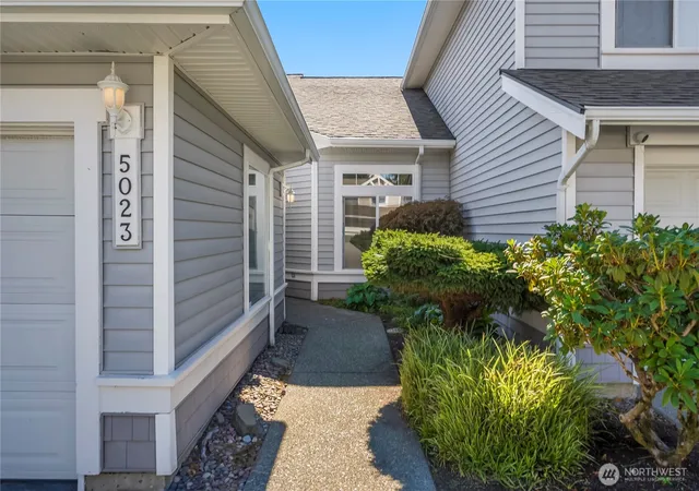 Photo 2 of Townhouse for sale at 5023 S 233rd Place #24-3, Kent, WA 98032 | MLS# NWM2587594 | Listing updated on 2026-09-26