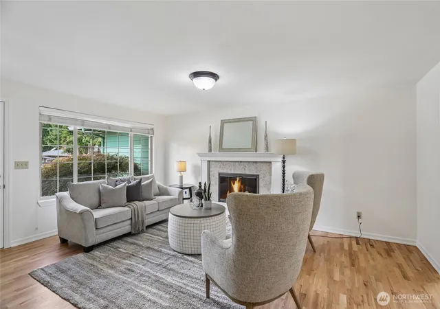 Photo 4 of Single family home for sale at 26 151st Place NE, Bellevue, WA 98007 | MLS# NWM2587598 | Listing updated on 2026-10-02