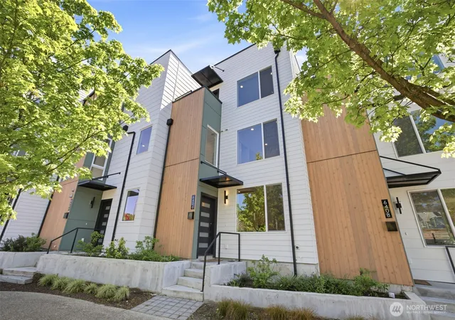 Photo 2 of Townhouse for sale at 6406 Fauntleroy Way Sw, Seattle, WA 98136 | MLS# NWM2587604 | Listing updated on 2026-10-01