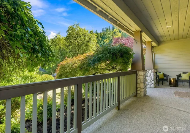 Photo 3 of Single family home for sale at 5627 193rd Place Se, Issaquah, WA 98027 | MLS# NWM2587606 | Listing updated on 2026-10-02
