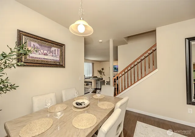 Photo 4 of Single family home for sale at 1737 Hillcrest Loop, Mount Vernon, WA 98274 | MLS# NWM2587607 | Listing updated on 2026-09-26