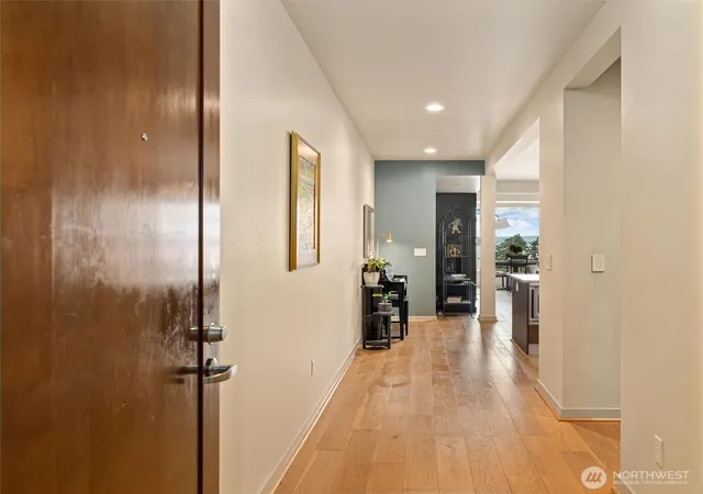 Photo 3 of Condo for sale at 631 Market St #401, Kirkland, WA 98033 | MLS# NWM2587616 | Listing updated on 2026-09-30