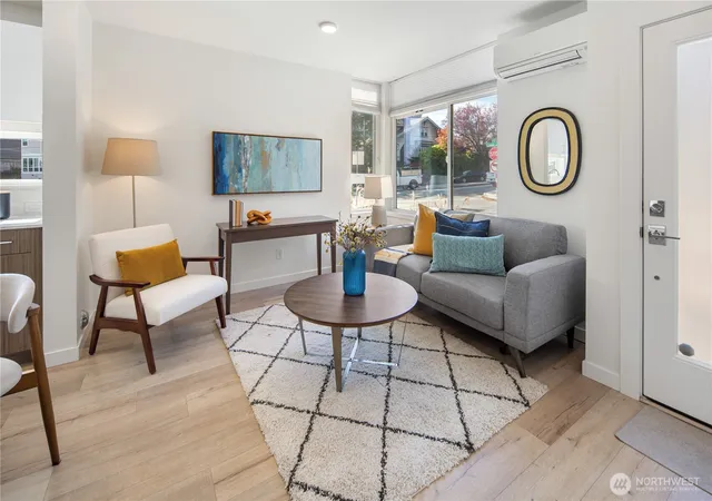 Photo 2 of Townhouse for sale at 4630 Linden Ave N, Seattle, WA 98103 | MLS# NWM2587622 | Listing updated on 2026-09-29