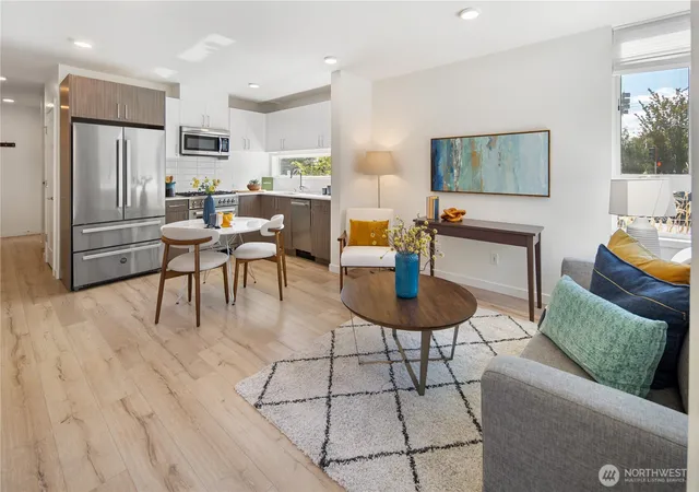 Photo 3 of Townhouse for sale at 4630 Linden Ave N, Seattle, WA 98103 | MLS# NWM2587622 | Listing updated on 2026-09-29