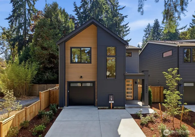 Photo 1 of Single family home for sale at 10026 Slater Ave Ne, Kirkland, WA 98033 | MLS# NWM2587629 | Listing updated on 2026-09-29