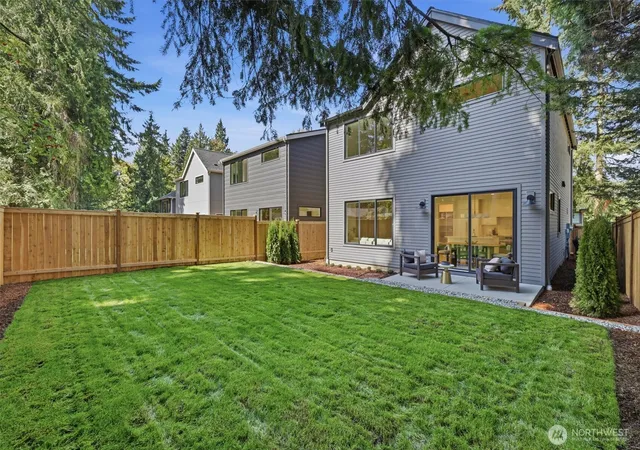 Photo 2 of Single family home for sale at 10026 Slater Ave Ne, Kirkland, WA 98033 | MLS# NWM2587629 | Listing updated on 2026-09-29