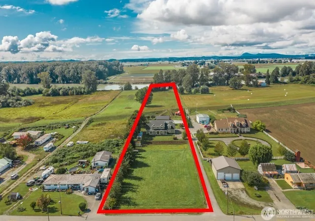 Photo 2 of Multi family home for sale at 17166 Dike Rd, Mount Vernon, WA 98273 | MLS# NWM2587635 | Listing updated on 2026-09-28