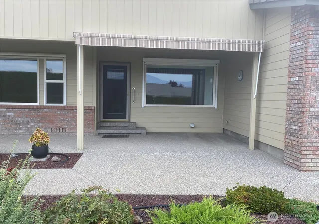 Photo 2 of Single family home for sale at 1380 Eastmont #803, East Wenatchee, WA 98802 | MLS# NWM2587643 | Listing updated on 2026-09-26