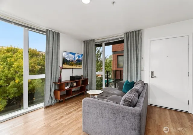 Photo 4 of Condo for sale at 1601 N 45th Street #212, Seattle, WA 98103 | MLS# NWM2587646 | Listing updated on 2026-10-01