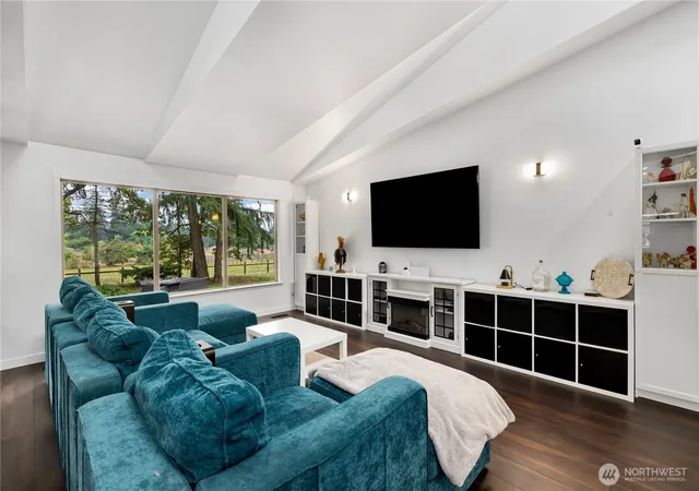 Photo 4 of Single family home for sale at 1122 276th Street E, Spanaway, WA 98387 | MLS# NWM2587648 | Listing updated on 2026-10-08