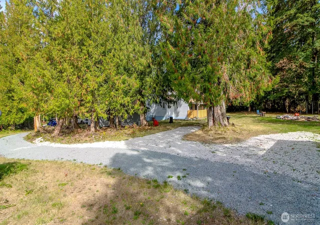 Photo 2 of Manufactured home for sale at 19510 215th Street E, Orting, WA 98360 | MLS# NWM2587653 | Listing updated on 2026-09-27