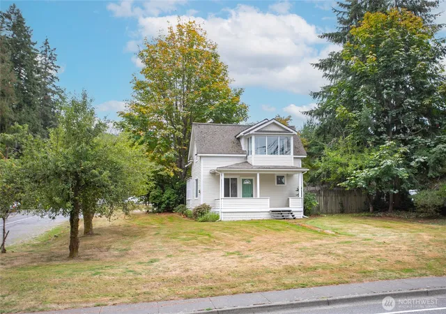 Photo 3 of Single family home for sale at 4540 Cable St, Bellingham, WA 98229 | MLS# NWM2587655 | Listing updated on 2026-09-26