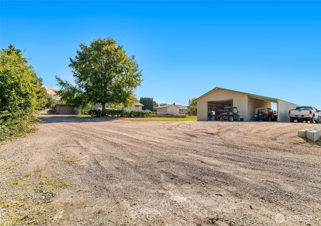 Photo 3 of Single family home for sale at 3820 NW Cascade Ave, East Wenatchee, WA 98802 | MLS# NWM2587657 | Listing updated on 2026-10-02
