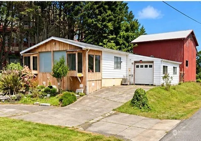 Manufactured home for sale at 1384 Vista Ridge Dr, Grayland, WA 98547 | MLS# NWM2587660