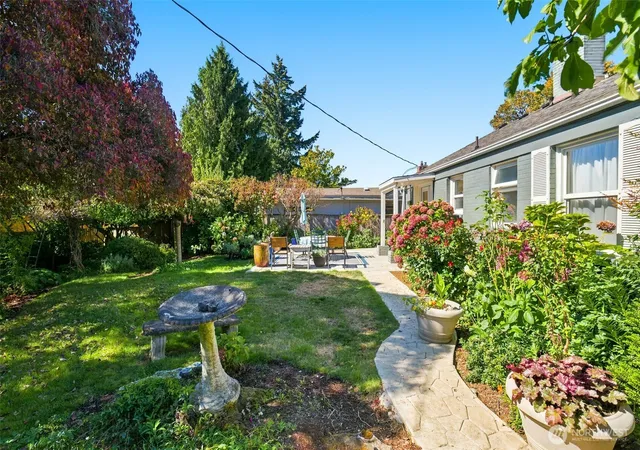 Photo 4 of Single family home for sale at 3903 SW Rose St, Seattle, WA 98136 | MLS# NWM2587662 | Listing updated on 2026-10-17