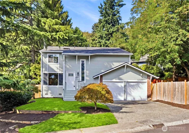 Photo 1 of Single family home for sale at 12613 93rd Place Ne, Kirkland, WA 98034 | MLS# NWM2587664 | Listing updated on 2026-09-27