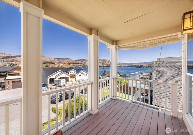 Photo 2 of Single family home for sale at 2109 W Terrace Ave, Chelan, WA 98816 | MLS# NWM2587671 | Listing updated on 2026-09-26