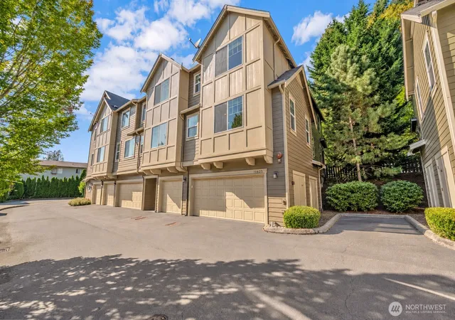 Photo 1 of Townhouse for sale at 10625 Ross Rd #3, Bothell, WA 98011 | MLS# NWM2587672 | Listing updated on 2026-10-02