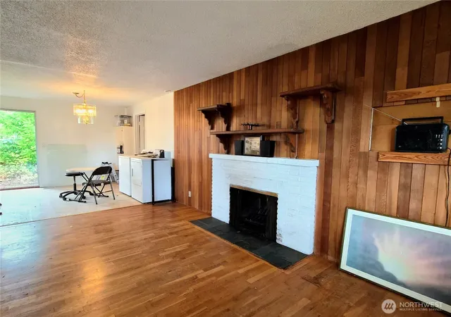 Photo 2 of Single family home for sale at 9838 S 210th Place, Kent, WA 98031 | MLS# NWM2587676 | Listing updated on 2026-09-29