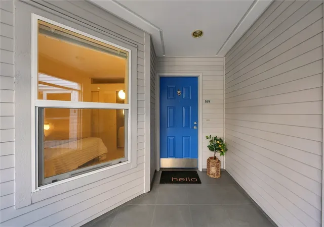 Photo 2 of Condo for sale at 410 2nd Avenue S #109, Kirkland, WA 98033 | MLS# NWM2587679 | Listing updated on 2026-10-26