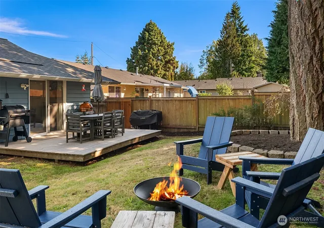 Photo 3 of Single family home for sale at 3917 Ne 11th Place, Renton, WA 98056 | MLS# NWM2587680 | Listing updated on 2026-10-02