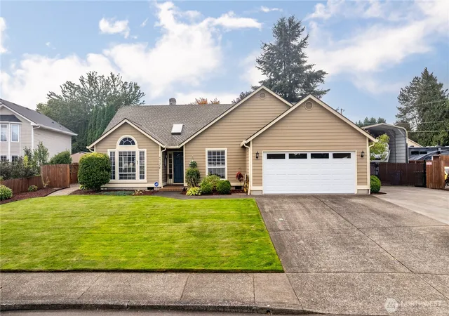 Single family home for sale at 8413 Northeast 65th Cir, Vancouver, WA 98662 | MLS# NWM2587681