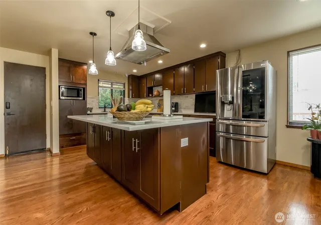 Photo 4 of Single family home for sale at 7227 South 128th, Seattle, WA 98178 | MLS# NWM2587683 | Listing updated on 2026-10-02