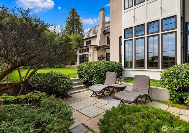 Photo 3 of Mansion for sale at 3825 E Highland Dr, Seattle, WA 98112 | MLS# NWM2587686 | Listing updated on 2026-10-05
