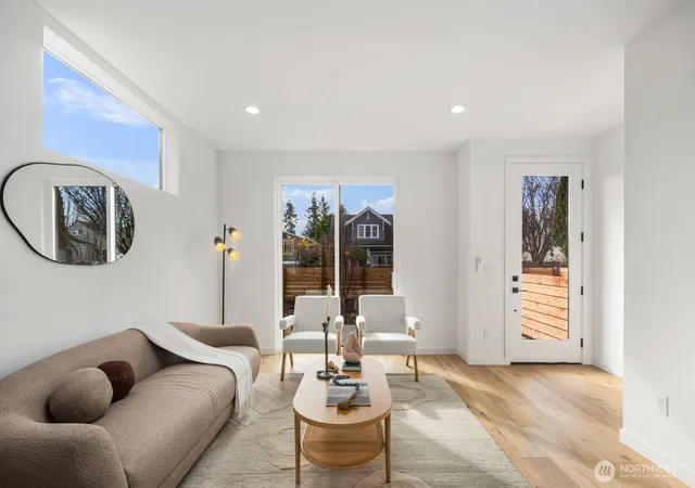Photo 2 of Single family home for sale at 520 N 102nd Street, Seattle, WA 98133 | MLS# NWM2587697 | Listing updated on 2026-10-02