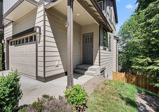Photo 2 of Single family home for sale at 16533 2nd Park Se, Bothell, WA 98012 | MLS# NWM2587699 | Listing updated on 2026-09-28