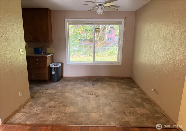 Photo 4 of Single family home for sale at 898 Main Ave, Morton, WA 98356 | MLS# NWM2587701 | Listing updated on 2026-10-01