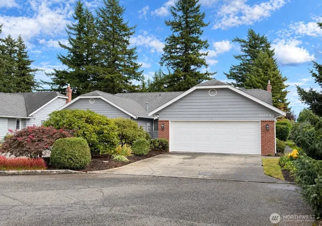 Photo 1 of Sale Pending at 6812 Golf View Dr #B, Lynden, WA 98264 | MLS# NWM2587702 | Listing updated on 2026-09-28