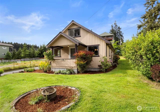 Photo 1 of Single family home for sale at 11040 Ne Maine St, Kingston, WA 98346 | MLS# NWM2587705 | Listing updated on 2026-10-01