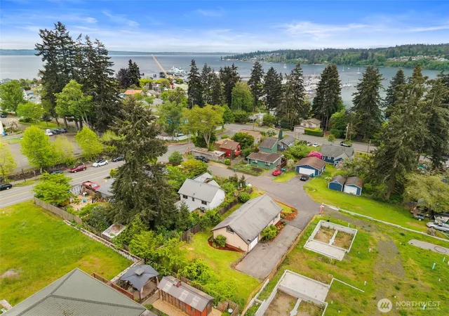 Photo 3 of Single family home for sale at 11040 Ne Maine St, Kingston, WA 98346 | MLS# NWM2587705 | Listing updated on 2026-10-01