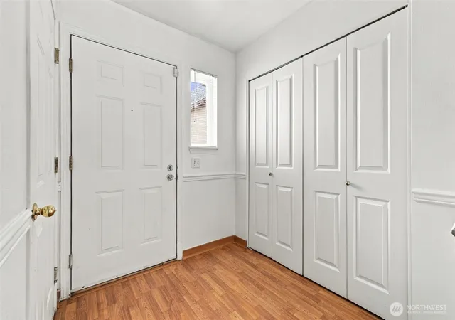 Photo 3 of Townhouse for sale at 6704 S 239th Place #B102, Kent, WA 98032 | MLS# NWM2587713 | Listing updated on 2026-09-26