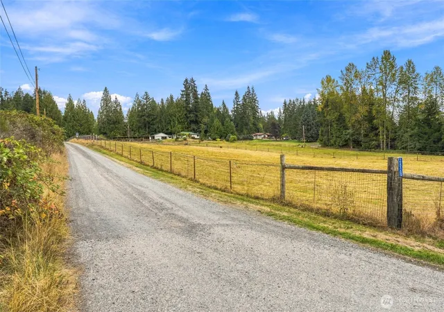 Photo 3 of Single family home for sale at 3528 274th Street Ne, Arlington, WA 98223 | MLS# NWM2587738 | Listing updated on 2026-10-02