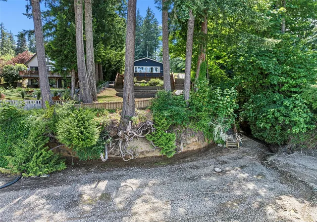 Photo 3 of Manufactured home for sale at 3355 SE Arcadia Rd, Shelton, WA 98584 | MLS# NWM2587748 | Listing updated on 2026-09-26
