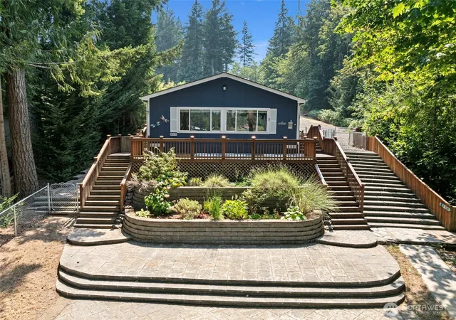Photo 4 of Manufactured home for sale at 3355 SE Arcadia Rd, Shelton, WA 98584 | MLS# NWM2587748 | Listing updated on 2026-09-26