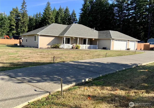 Photo 1 of Single family home for sale at 14234 123rd Avenue Se, Yelm, WA 98597 | MLS# NWM2587753 | Listing updated on 2026-09-29