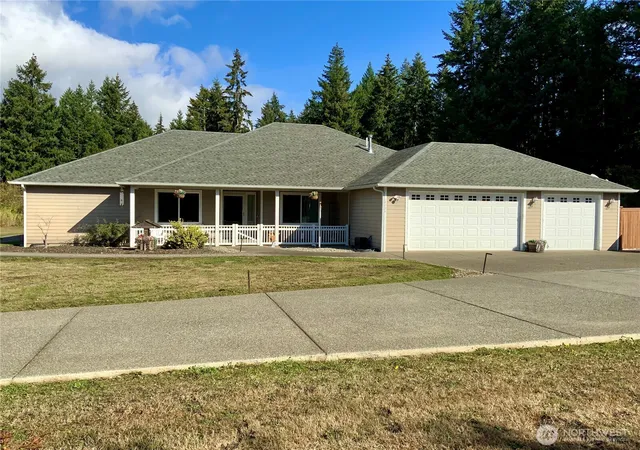 Photo 3 of Single family home for sale at 14234 123rd Avenue Se, Yelm, WA 98597 | MLS# NWM2587753 | Listing updated on 2026-09-29