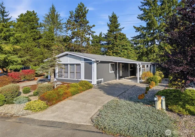 Photo 3 of Manufactured home for sale at 9590 Silver Crk Ln Nw, Bremerton, WA 98311 | MLS# NWM2587756 | Listing updated on 2026-10-20