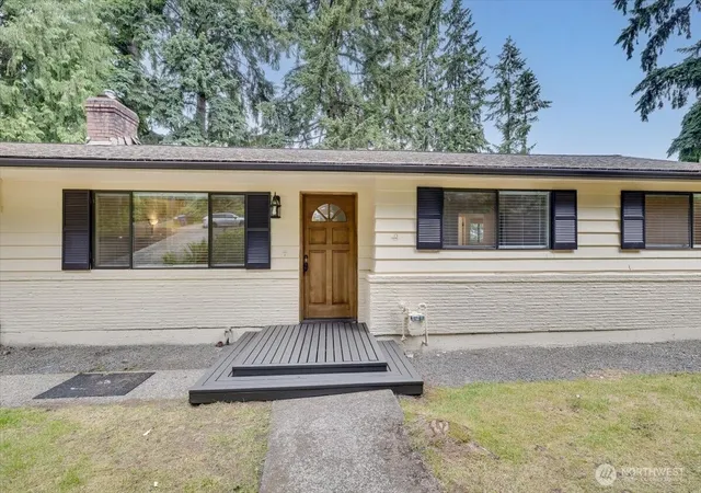 Photo 2 of Single family home for sale at 15062 Se 44th Street, Bellevue, WA 98006 | MLS# NWM2587762 | Listing updated on 2026-09-26