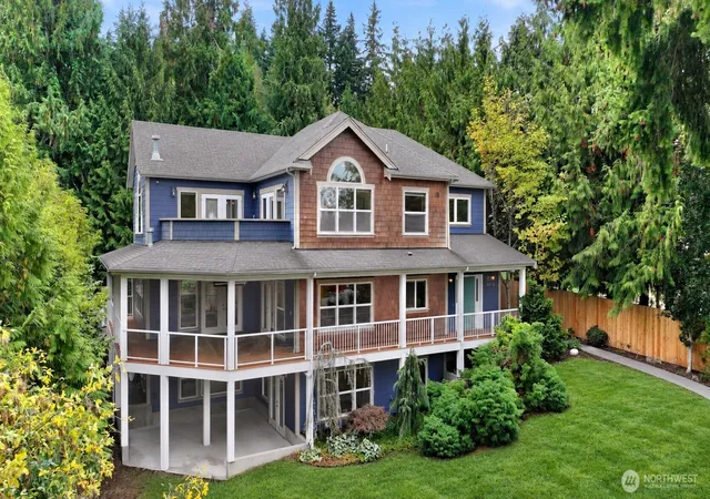 Photo 1 of Single family home for sale at 4618 Lakeway Dr, Bellingham, WA 98229 | MLS# NWM2587768 | Listing updated on 2026-10-01