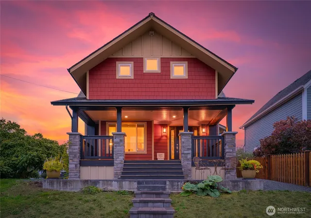Photo 2 of Single family home for sale at 529 Ave C, Snohomish, WA 98290 | MLS# NWM2587769 | Listing updated on 2026-09-26
