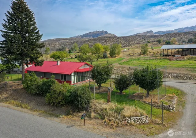 Photo 1 of Single family home for sale at 66 State Frontage Rd S, Tonasket, WA 98855 | MLS# NWM2587773 | Listing updated on 2026-09-26